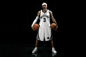 九游网游官网-纽卡斯尔联后防线坚如磐石，纽卡斯尔联贴吧