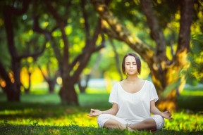 九游app官网下载-海边瑜伽体验日，放松身心的同时拥抱自然，海边瑜伽图片唯美高精度