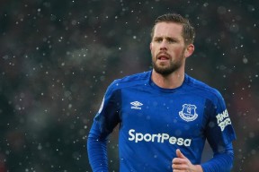 九游官网入口-_无人机舞蹈巡游：空中艺术与速度的结合_，无人机舞台航拍技巧