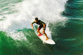 九游娱乐官方-转会：皇马刚刚签下一名欧洲潜力新星，战术布局更丰富，皇马组建欧洲超级联赛