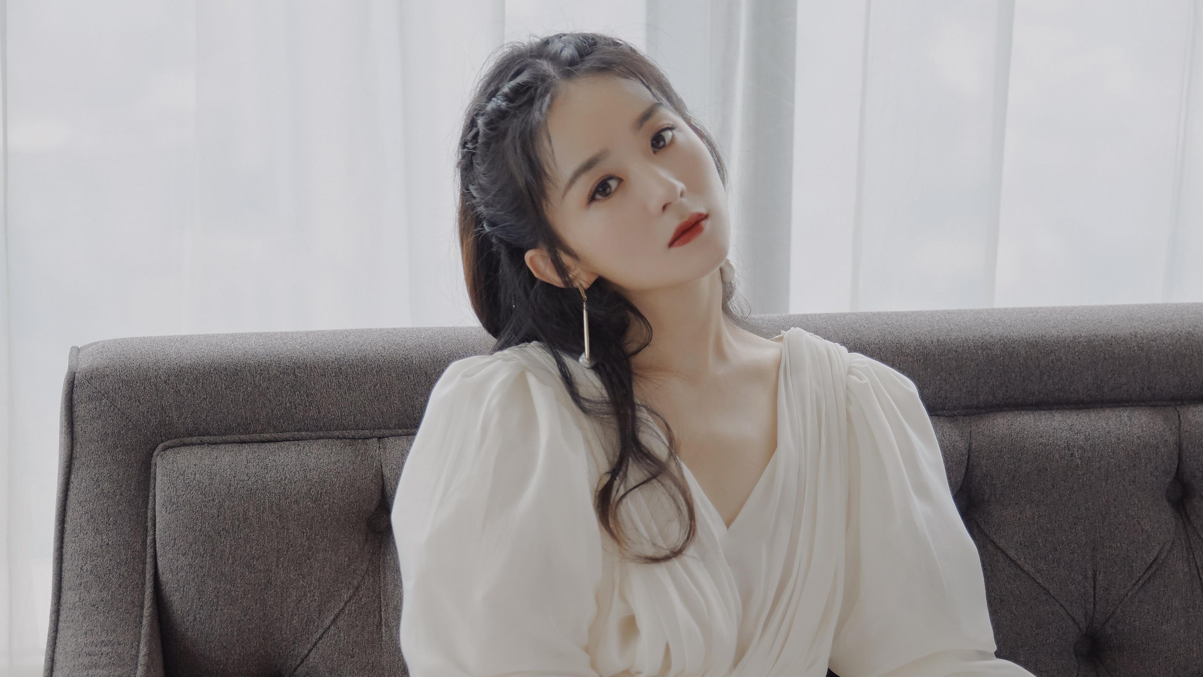 “智能判罚系统的信任危机:科技在裁判中的应用效果与未来突破”