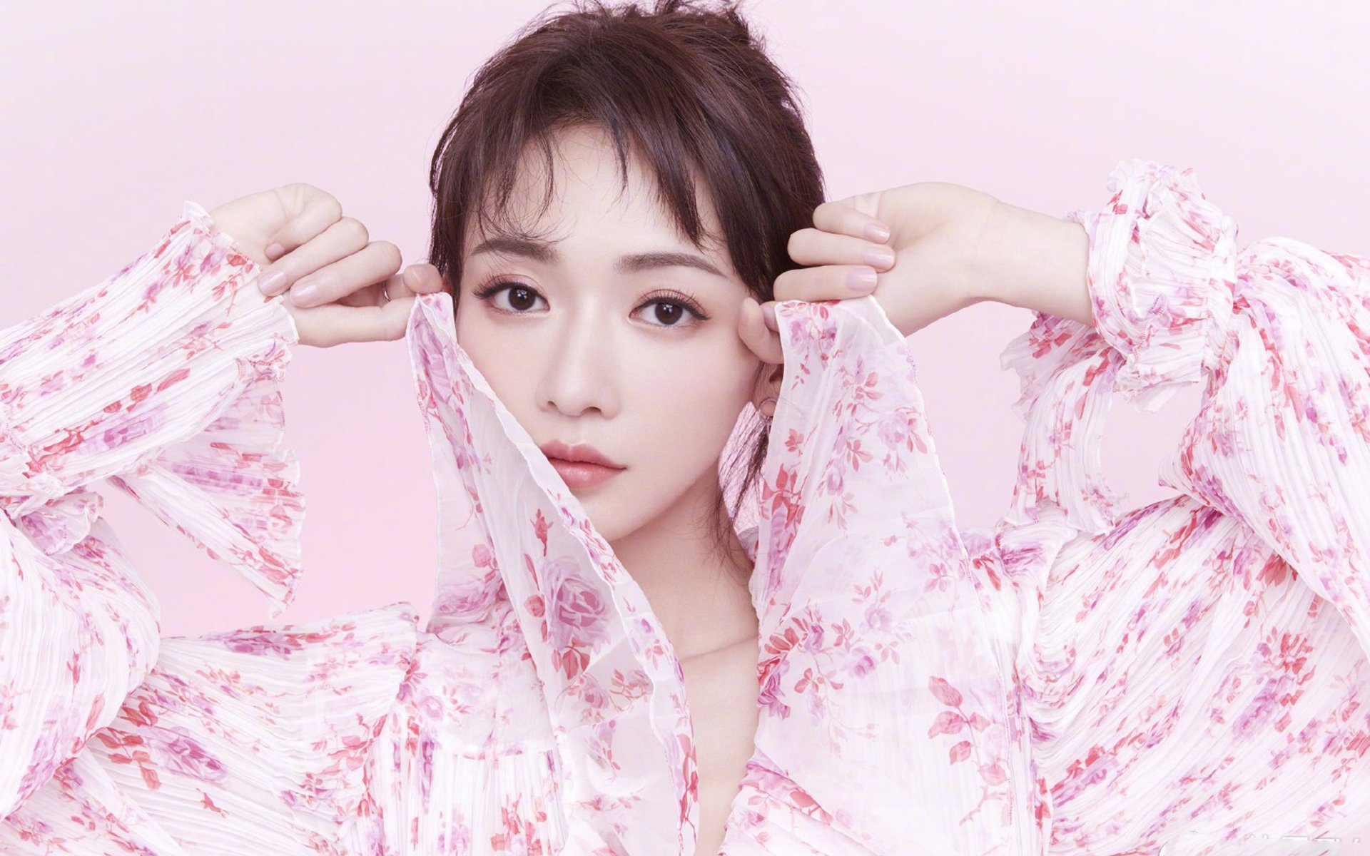 “联盟焦点:两大豪强激战正酣,胜负悬念激荡全场”