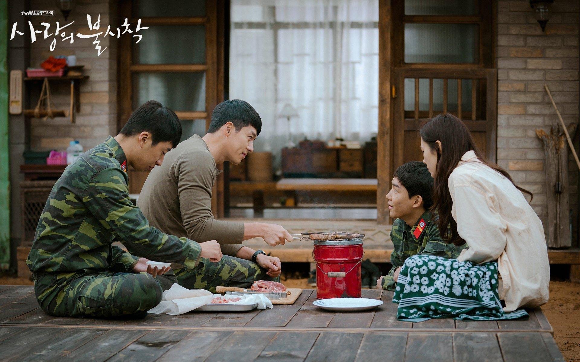 库里:站在篮球史的巅峰,“水花”震撼世界!,库里水花球鞋