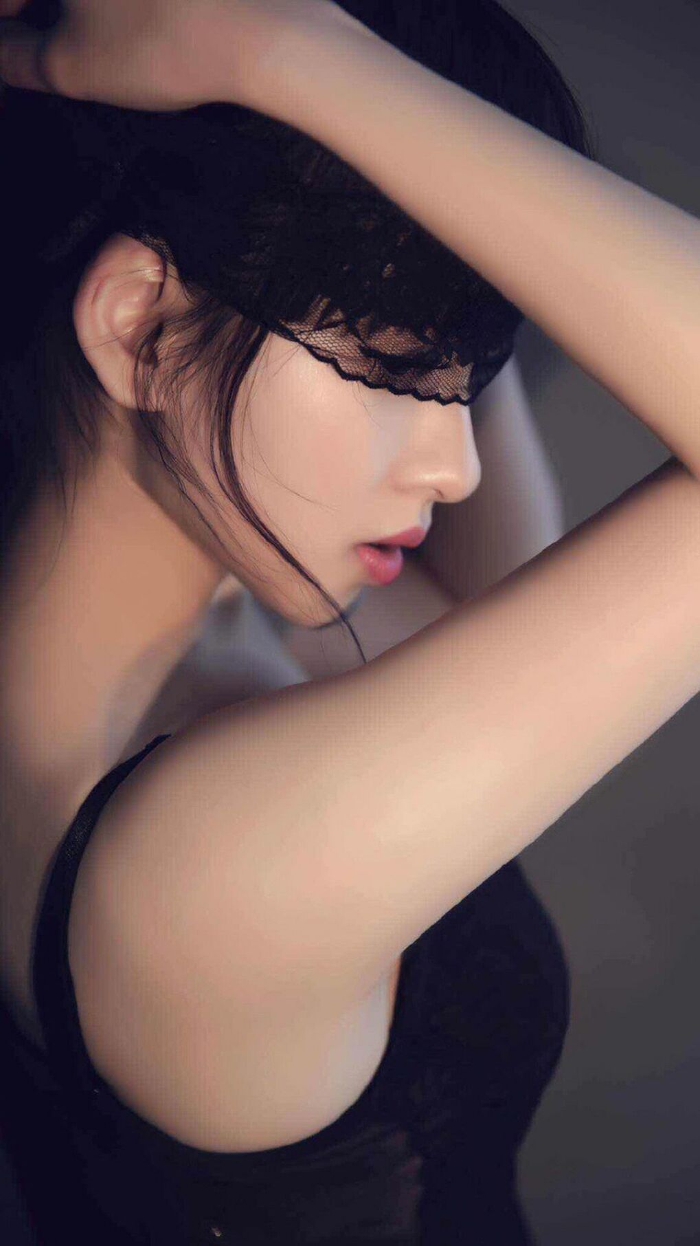 英超战术演变趋势:高压逼抢与快速反击并重,英超高位压迫